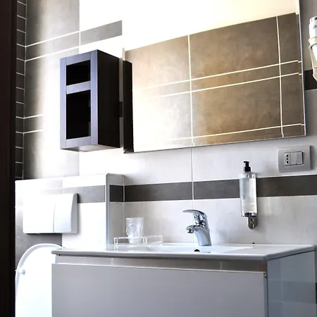 San Marco 3* ואסטו